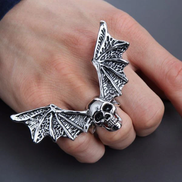 Bague Valkyrie avec Tête de Mort en Acier - Image 3