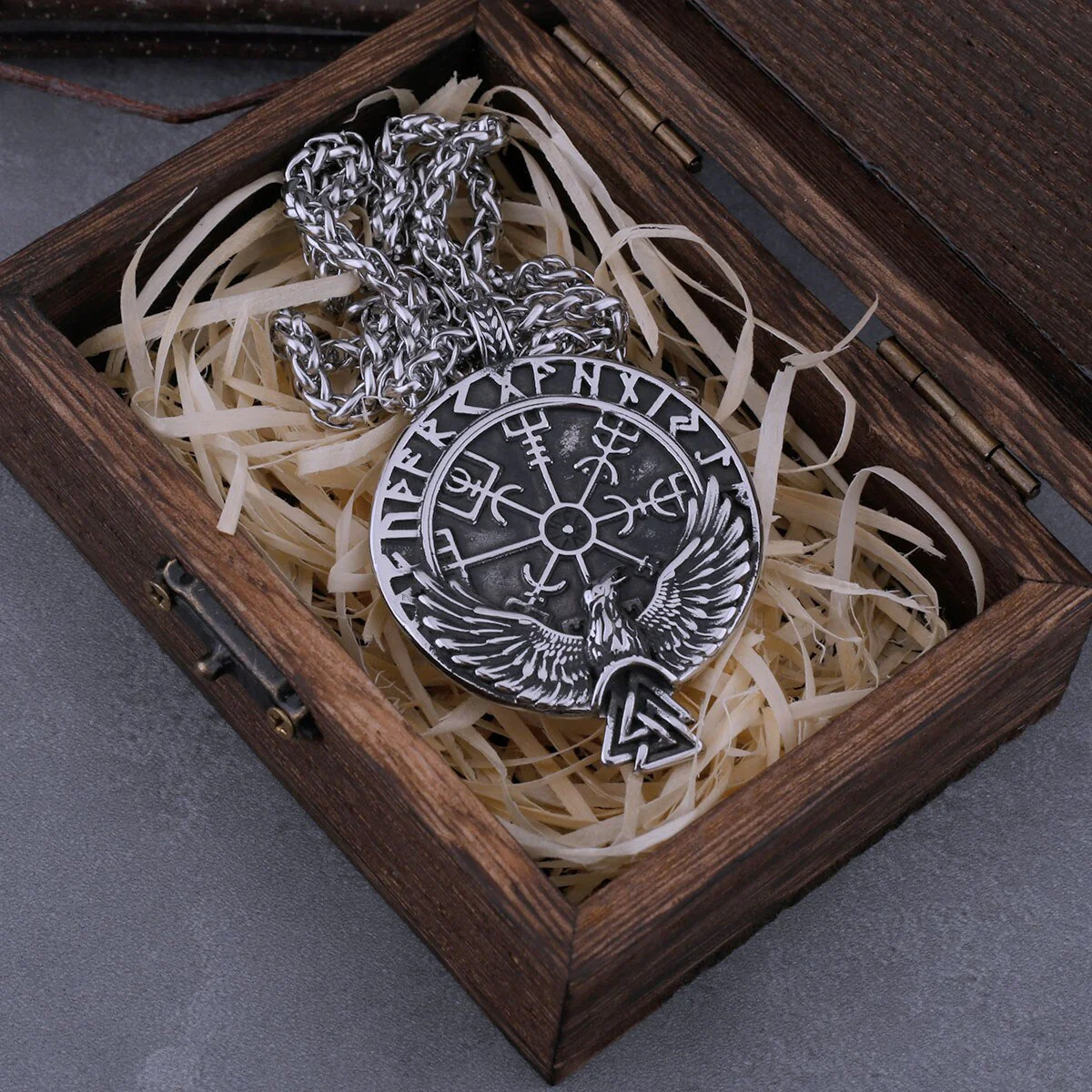 Collier Viking Vegvisir Et Corbeau - Guidance et Vision - Image 2