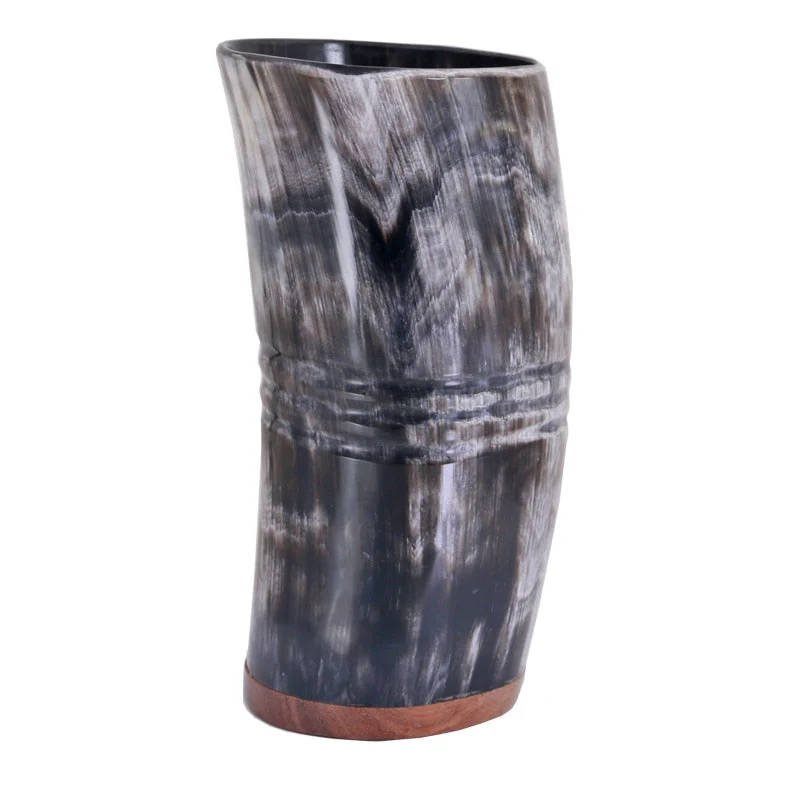 Tasse En Corne De Bœuf Avec Gravures - Image 2